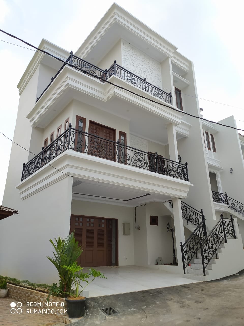 Dijual Murah Rumah di Townhouse Kecapi Mansion Jagakarsa Jakarta