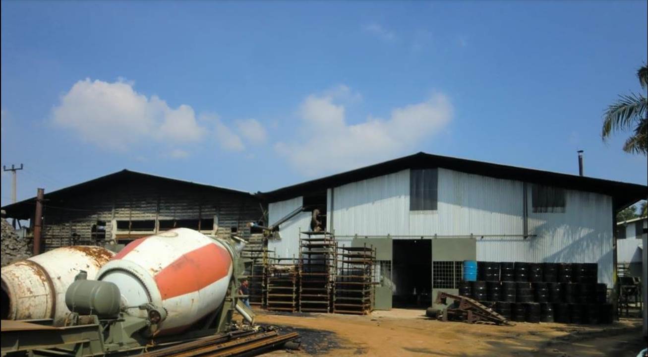 Pabrik  murah di Pinggir Jalan Raya Karawang Timur hanya 34,5 M (nego) - 1